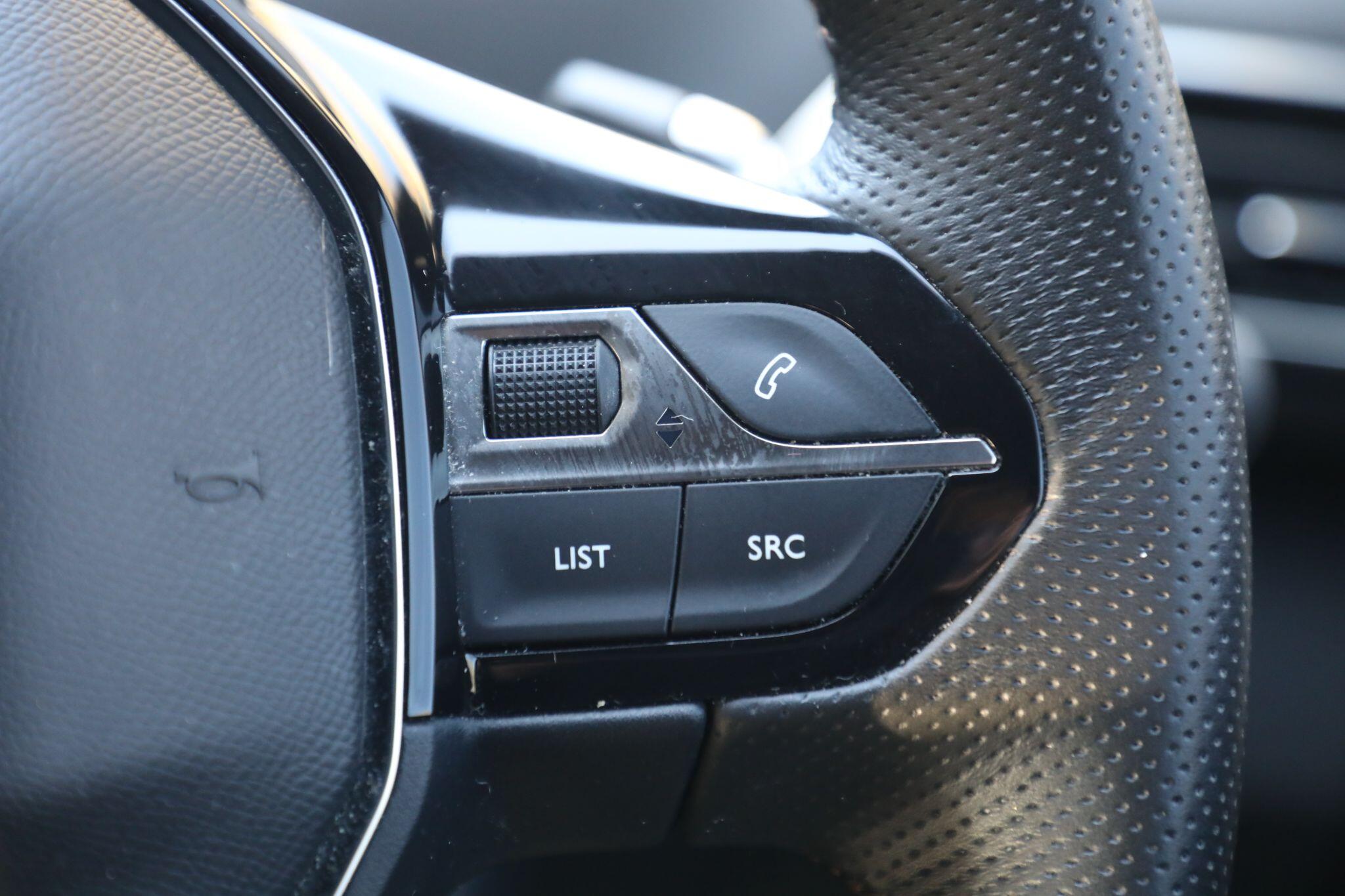 Large vehicle image